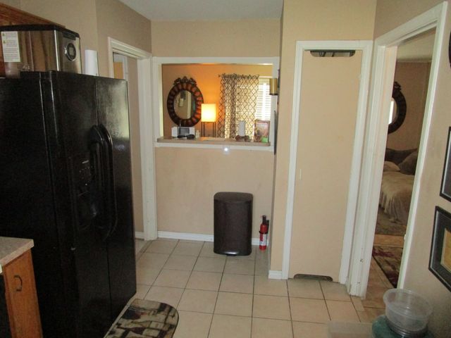 5204 Curzon Avenue, Fort Worth, TX 76107