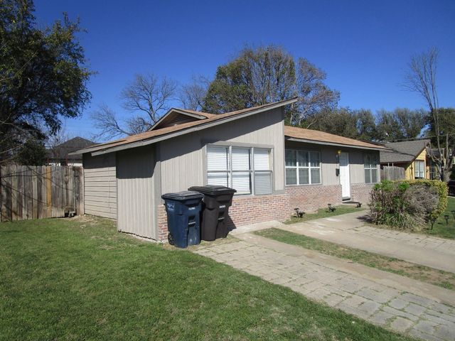 5204 Curzon Avenue, Fort Worth, TX 76107