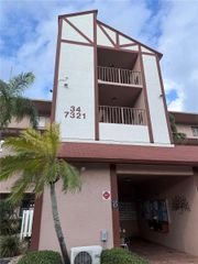 7321 Amberly Ln 302, Delray Beach, FL 33446