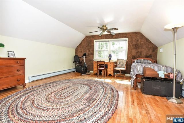 60 Highland Road, Bloomingdale, NJ 07403