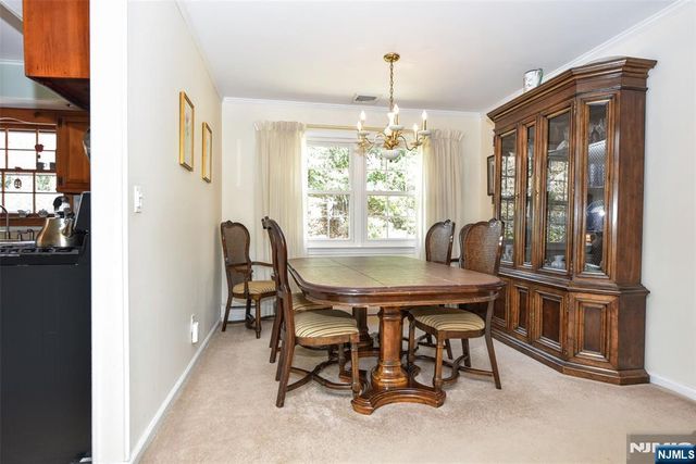 60 Highland Road, Bloomingdale, NJ 07403