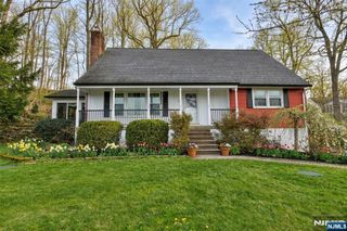 60 Highland Road, Bloomingdale, NJ 07403