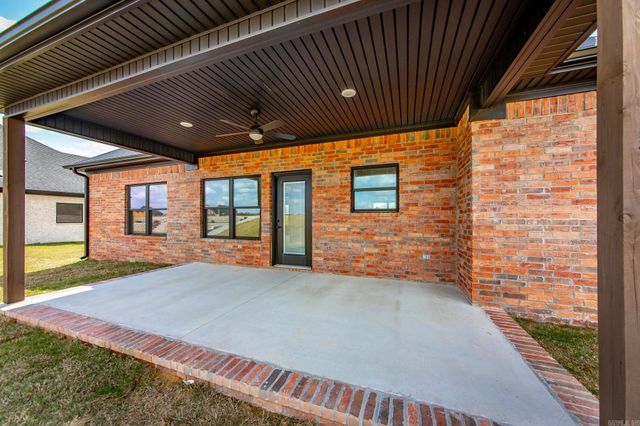 219 Michelle Drive, Beebe, AR 72012