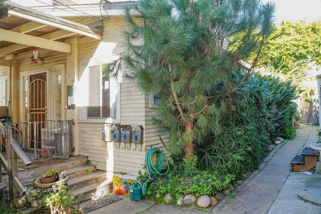 7421 La Jolla Blvd., La Jolla, CA 92037