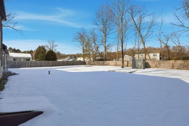 67 Redden Road, West Springfield, MA 01089