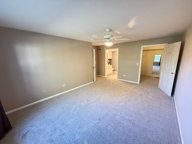 6720 E Monticello Court 14-A1, Gurnee, IL 60031