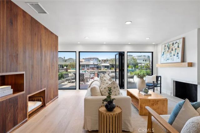 3810 Channel Place, Newport Beach, CA 92663