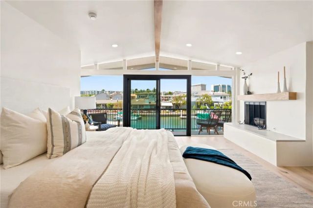 3810 Channel Place, Newport Beach, CA 92663