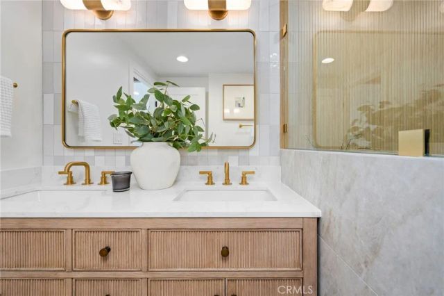 3810 Channel Place, Newport Beach, CA 92663