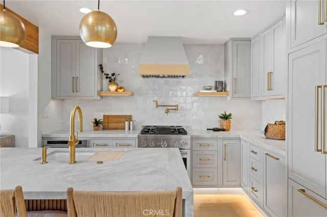 3810 Channel Place, Newport Beach, CA 92663