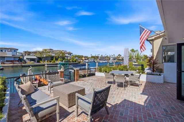 3810 Channel Place, Newport Beach, CA 92663