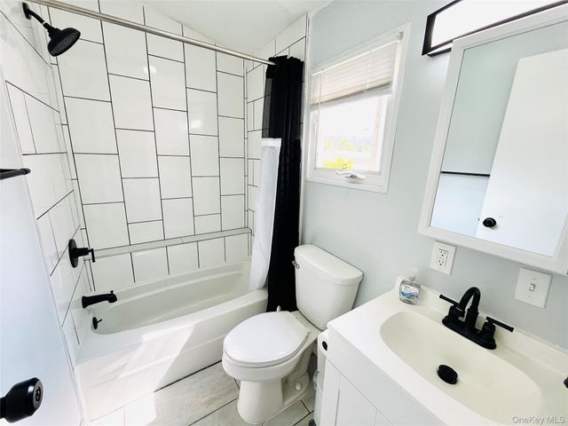 723 Beekman Road 42, Hopewell Junction, NY 12533