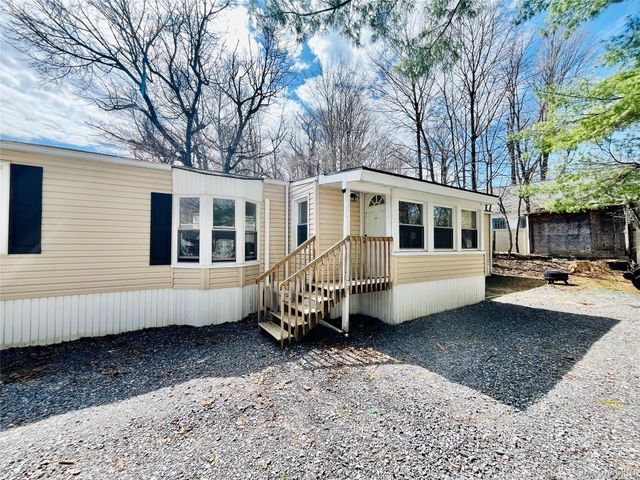 723 Beekman Road 42, Hopewell Junction, NY 12533