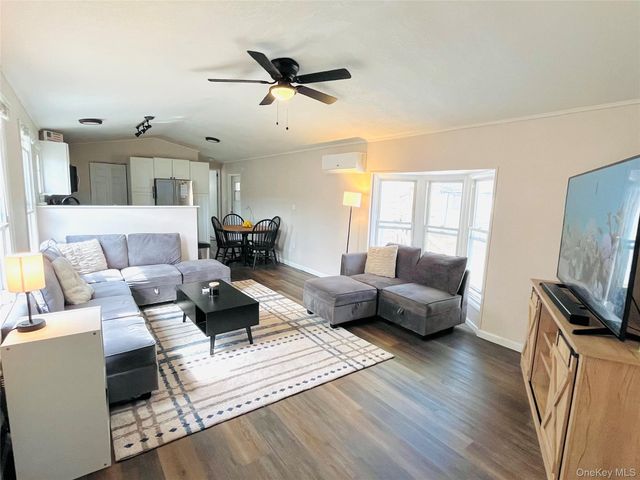723 Beekman Road 42, Hopewell Junction, NY 12533