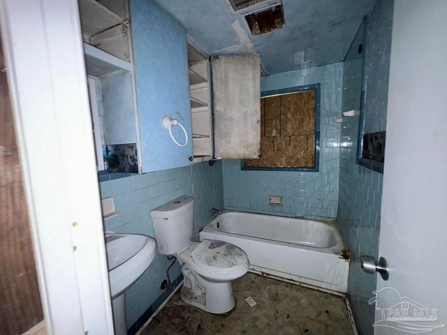 1821 Atlanta Ave, Pensacola, FL 32507