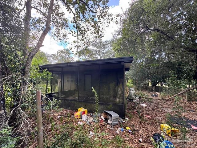 1821 Atlanta Ave, Pensacola, FL 32507