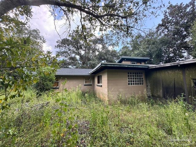 1821 Atlanta Ave, Pensacola, FL 32507