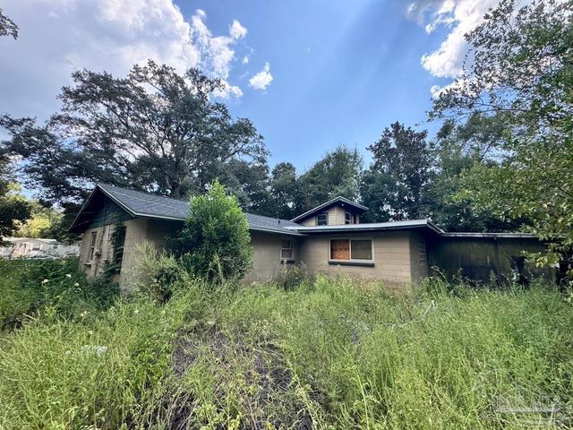 1821 Atlanta Ave, Pensacola, FL 32507