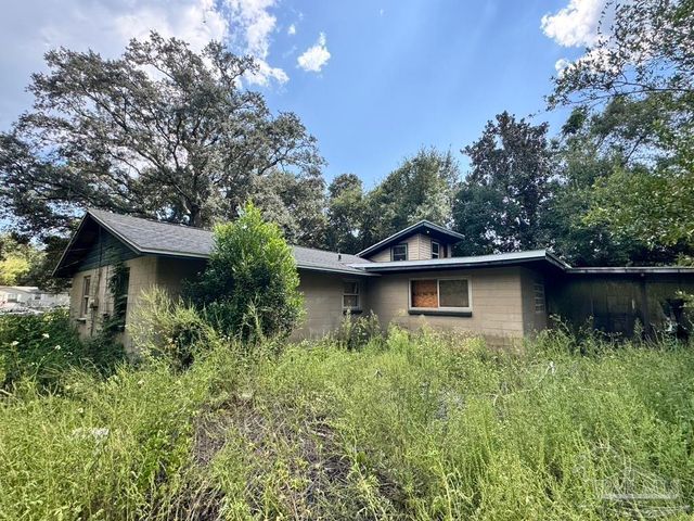 1821 Atlanta Ave, Pensacola, FL 32507