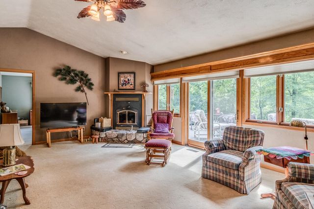 10660 D Drive S, Ceresco, MI 49033