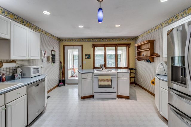 10660 D Drive S, Ceresco, MI 49033