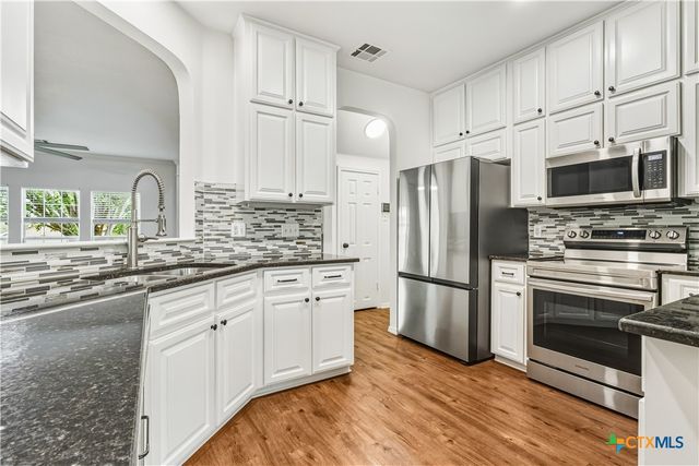 203 W Iowa Drive, Harker Heights, TX 76548