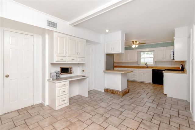 745 Westmoreland Drive E, Mobile, AL 36609