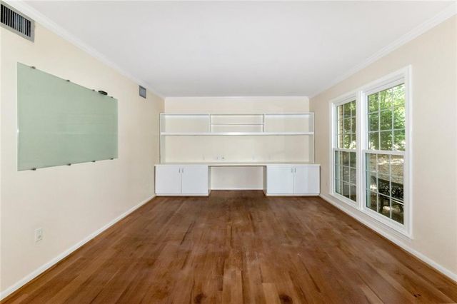745 Westmoreland Drive E, Mobile, AL 36609