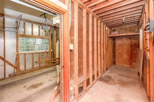745 Westmoreland Drive E, Mobile, AL 36609