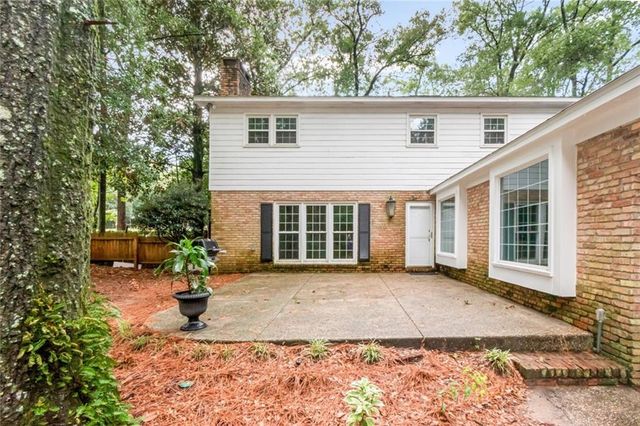 745 Westmoreland Drive E, Mobile, AL 36609
