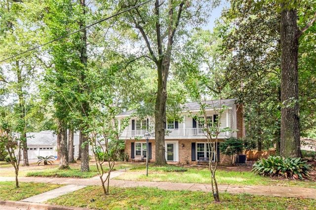 745 Westmoreland Drive E, Mobile, AL 36609