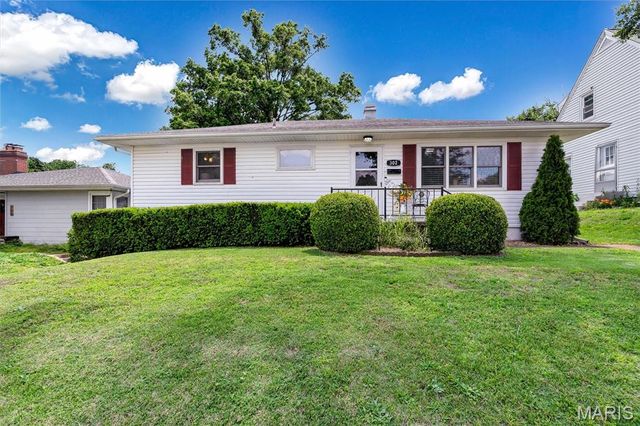 302 9th Avenue, Crystal City, MO 63019