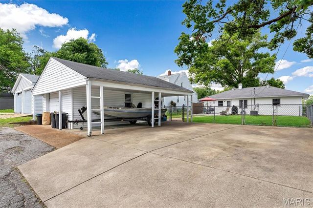 302 9th Avenue, Crystal City, MO 63019