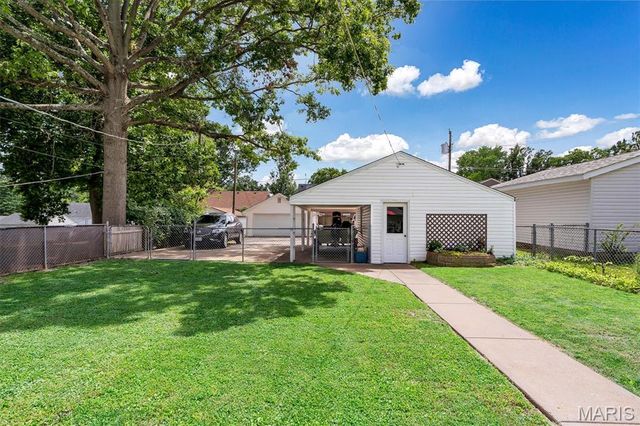 302 9th Avenue, Crystal City, MO 63019