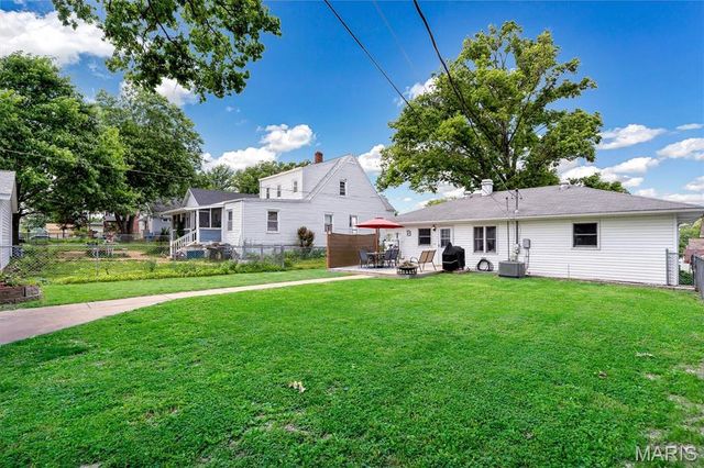 302 9th Avenue, Crystal City, MO 63019