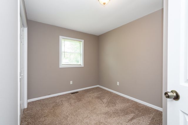 2312 Briar Lane, Lindenhurst, IL 60046