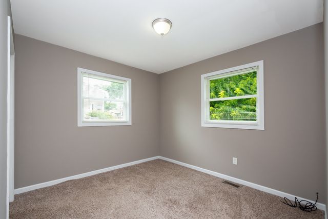 2312 Briar Lane, Lindenhurst, IL 60046
