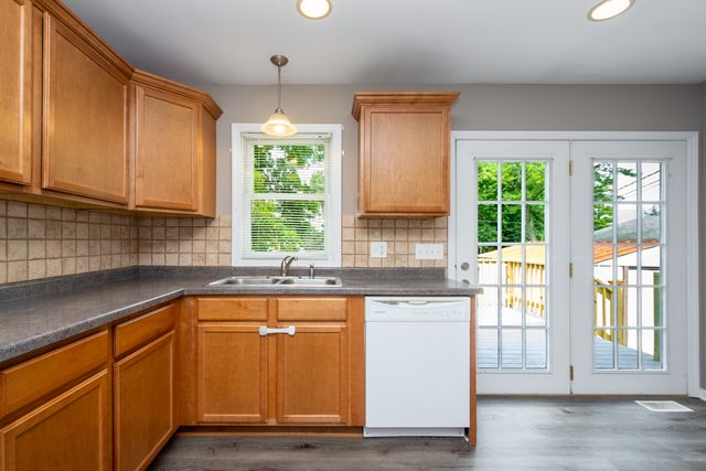 2312 Briar Lane, Lindenhurst, IL 60046
