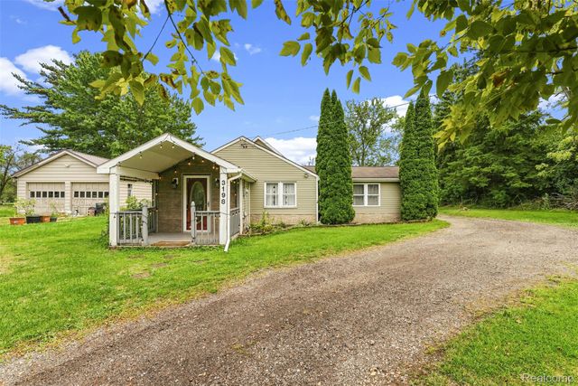 3198 E Grand Blanc Road, Grand Blanc Charter Township, MI 48439
