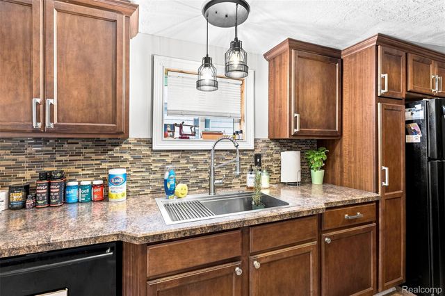 3198 E Grand Blanc Road, Grand Blanc Charter Township, MI 48439