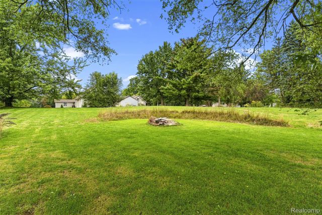 3198 E Grand Blanc Road, Grand Blanc Charter Township, MI 48439