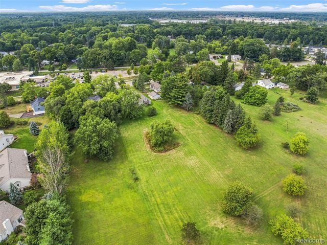 3198 E Grand Blanc Road, Grand Blanc Charter Township, MI 48439