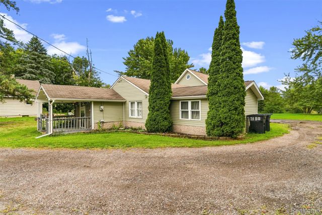 3198 E Grand Blanc Road, Grand Blanc Charter Township, MI 48439