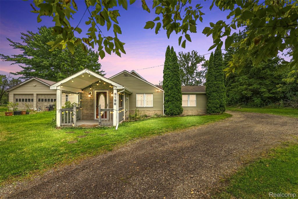 3198 E Grand Blanc Road, Grand Blanc Charter Township, MI 48439