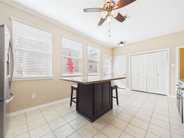 2015 Kemah Village Drive, Kemah, TX 77565