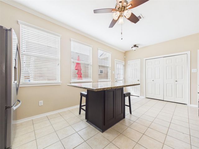 2015 Kemah Village Drive, Kemah, TX 77565