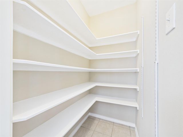 2015 Kemah Village Drive, Kemah, TX 77565