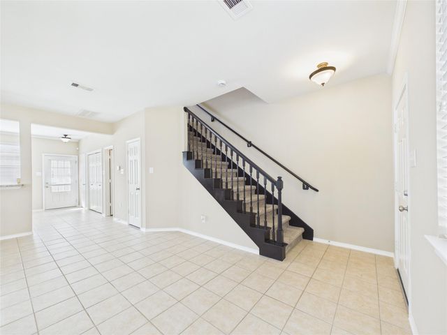 2015 Kemah Village Drive, Kemah, TX 77565