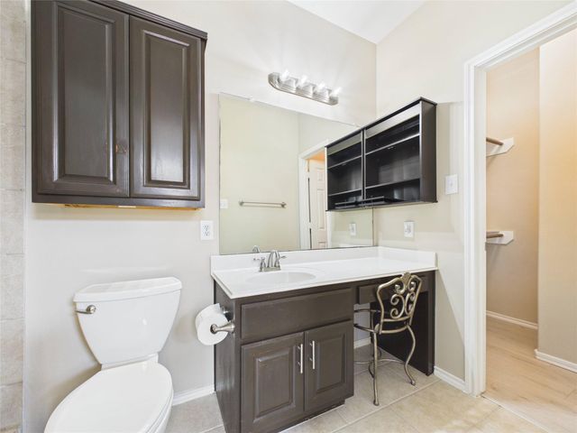 2015 Kemah Village Drive, Kemah, TX 77565