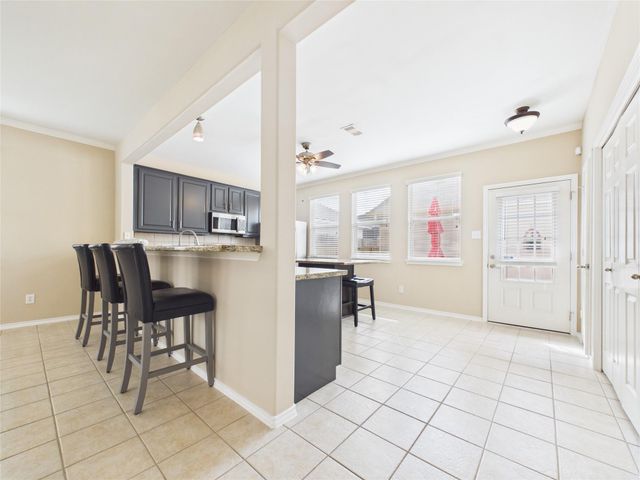 2015 Kemah Village Drive, Kemah, TX 77565